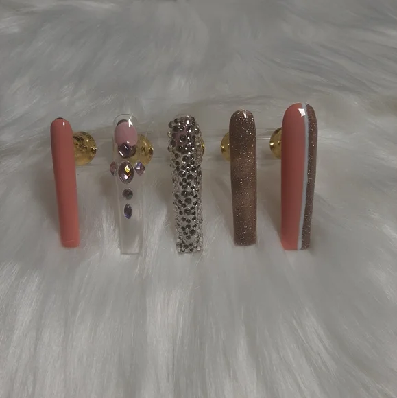 Press-ons - Picture 2 of 3